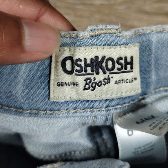 Oshkosh Relaxed Fit Jeans Girls 6/6X distressed fringe Ends At The Bottom - Picture 10 of 15